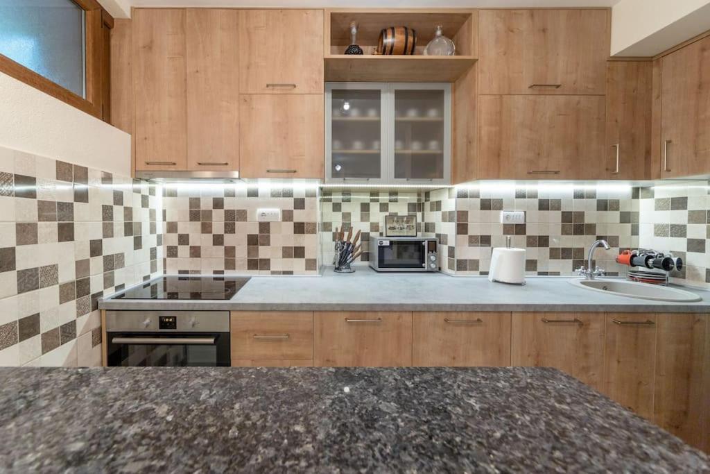 Apartman Katarina โกตอร์ ภายนอก รูปภาพ